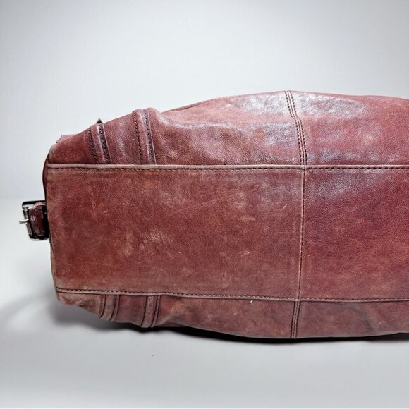 Elegant Brown Leather Hobo Bag - Picture 10 of 14